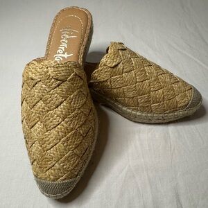 Vidorreta Tan Woven Mules with Flat Sole